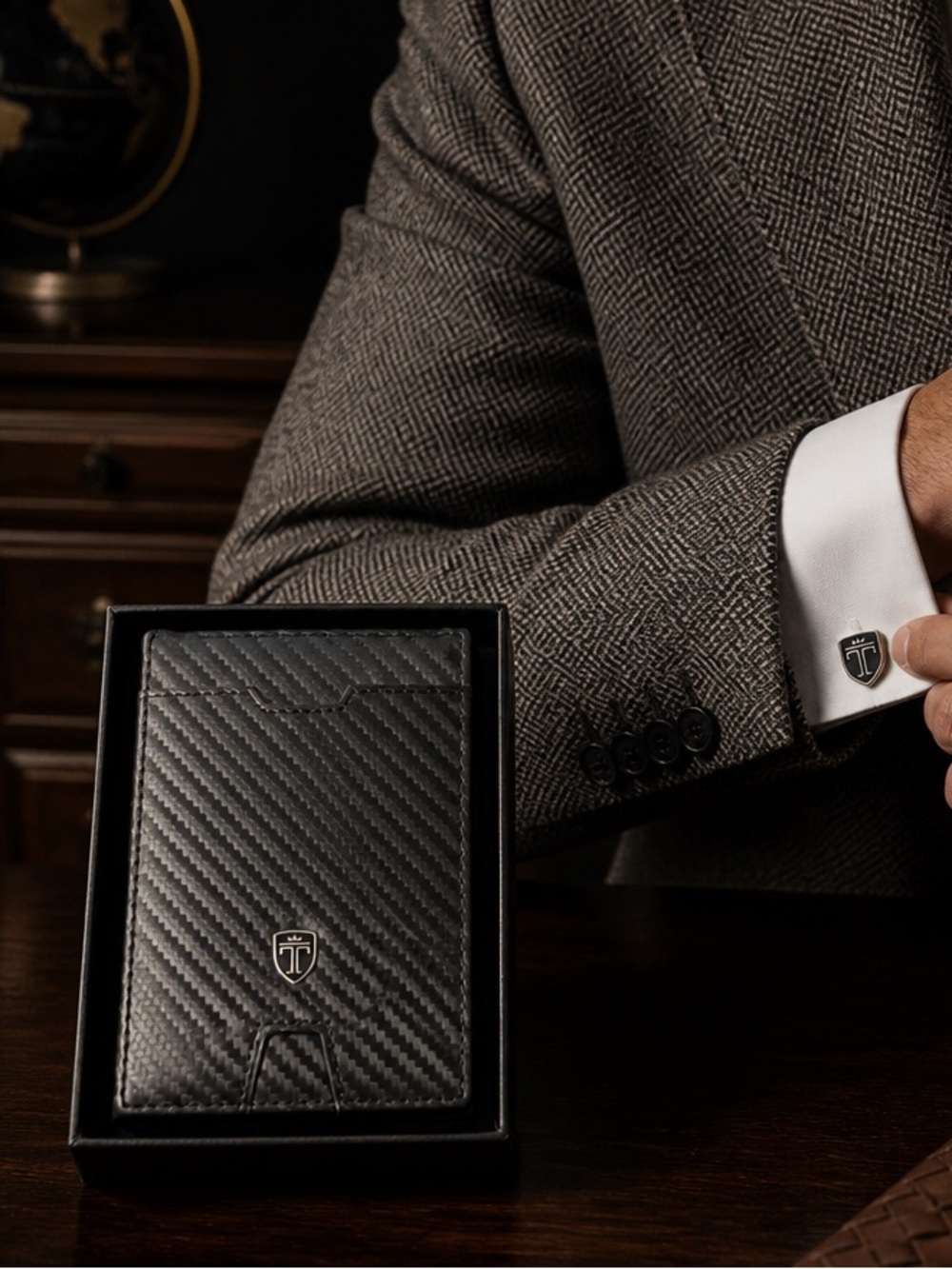 Black Carbon-Texture‎ Money Clip Wallet for Men